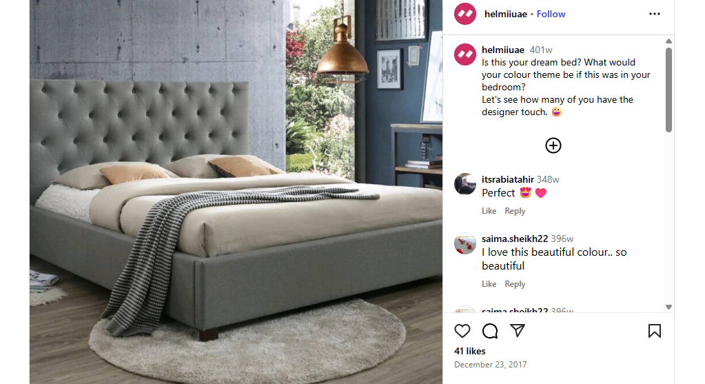 A bed featuring a grey tufted headboard, elegantly designed for a modern bedroom aesthetic